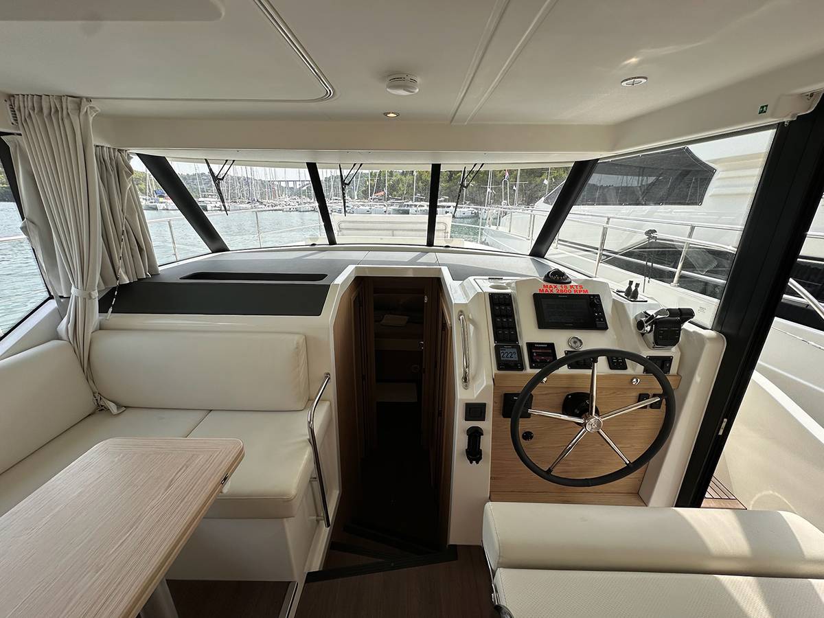 Swift Trawler 41, Moritz | Yacht Charter Croatia