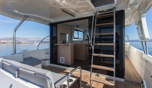 Swift Trawler 41, Aelia | Yacht Charter Croatia
