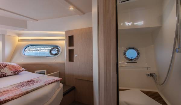 Swift Trawler 41, Aelia | Yacht Charter Croatia