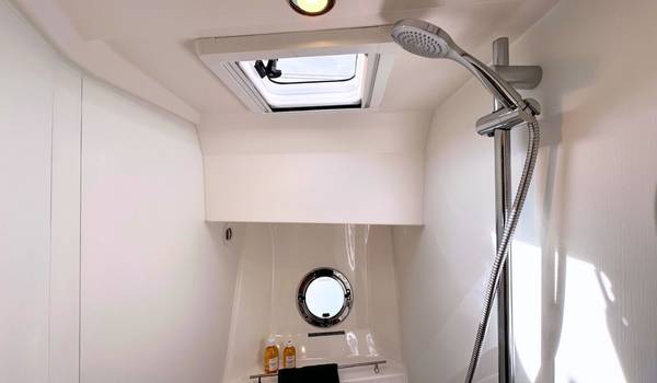 Swift Trawler 41, Aelia | Yacht Charter Croatia