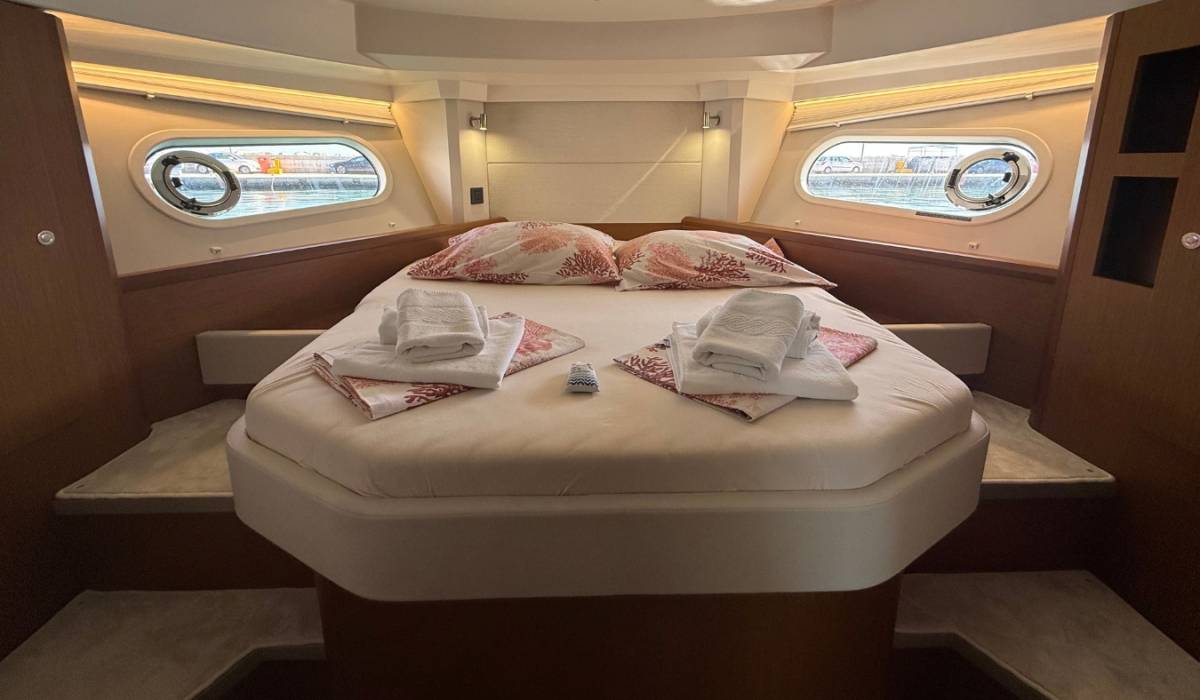 Swift Trawler 41, ST 41 - NEW | Yacht Charter Croatia