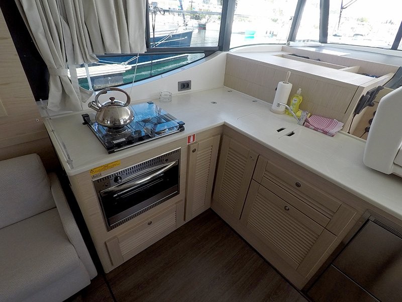 Swift Trawler 47, Ocean dreamer | Yacht Charter Croatia