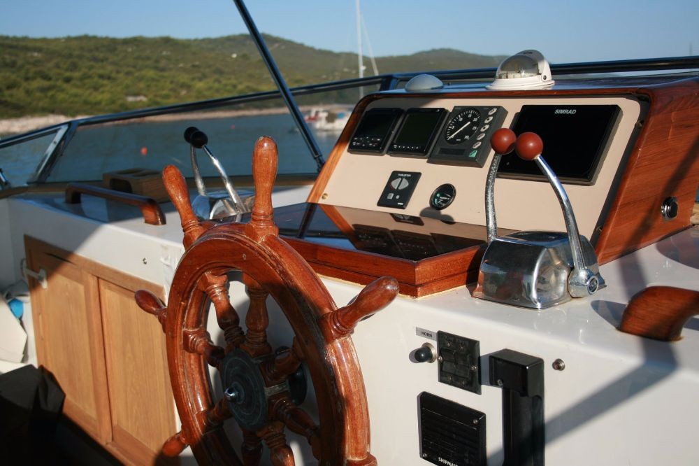Trawler HAMPTON 42, Sea Lion | Yacht Charter Croatia