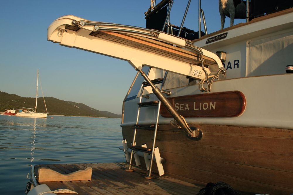 Trawler HAMPTON 42, Sea Lion | Yacht Charter Croatia