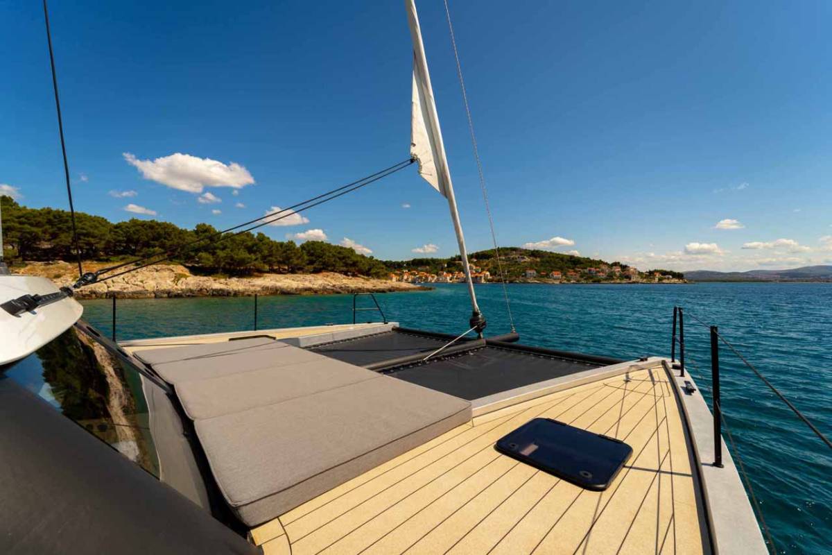 Vaan R4 Electric, Silence | Yacht Charter Croatia