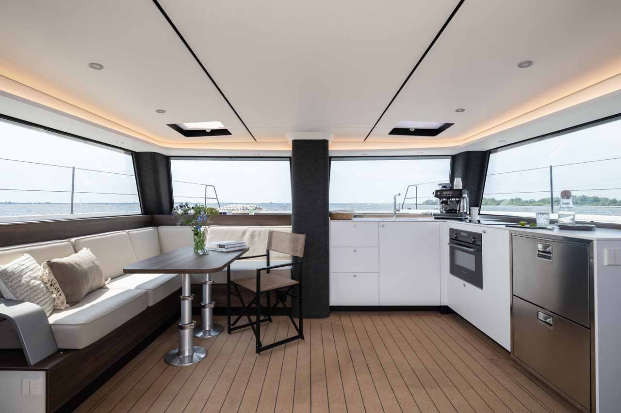 Vaan R4 Electric, Silence | Yacht Charter Croatia