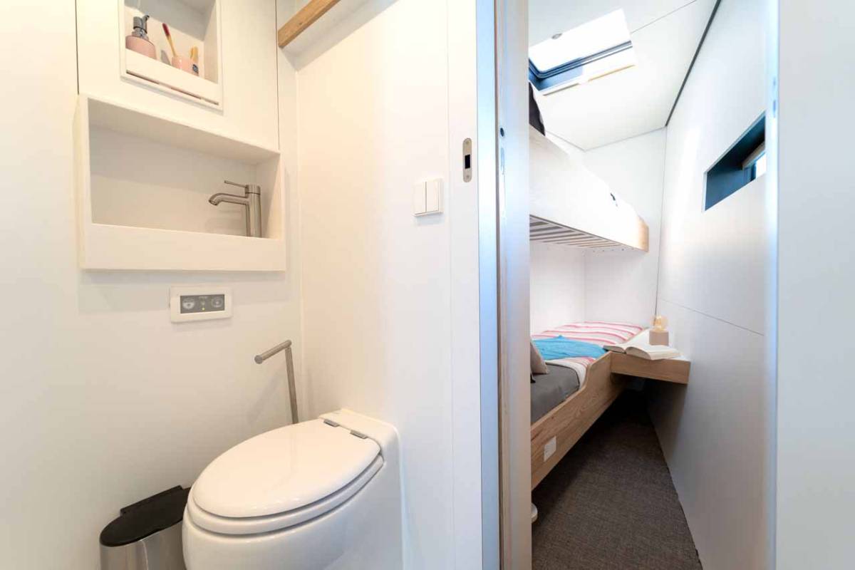 Vaan R4 Electric, Silence | Yacht Charter Croatia